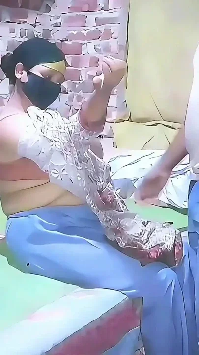While visiting my sister-in-law's house I saw my sister-in-law calling me for sex Clip 1