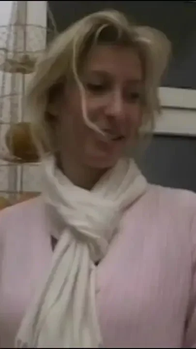 Blonde bitsch caught with dildo during lunch break