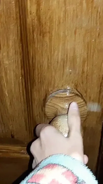 I Heard My Stepmom Moaning While Masturbating in the Toilet and Started Watching Her