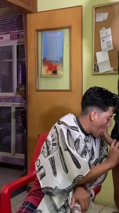 Hairdresser and big creamy cock at home