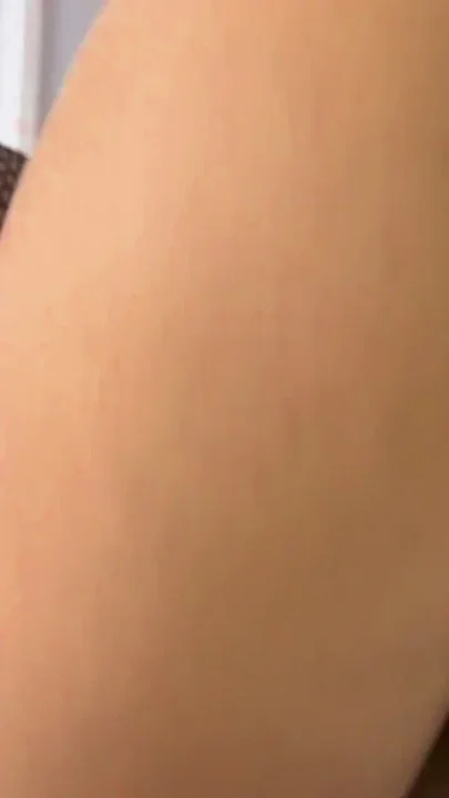 My Mulatto Friend with the Huge Ass Went to My House for Us to Play Naked in Bed