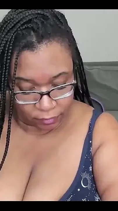 Josie Kiss