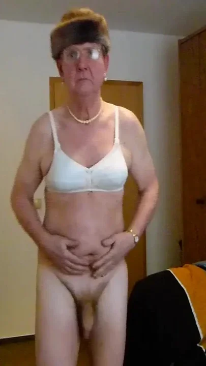 Crossdresser Andreas Pissing and Jerking off