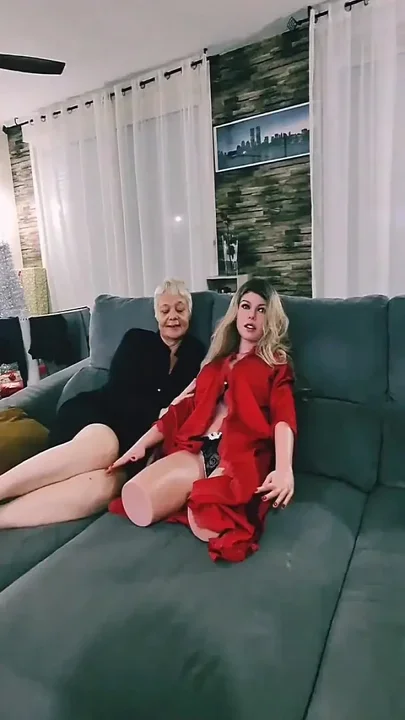 I Play with Leatitia My Realdoll with Big Tits