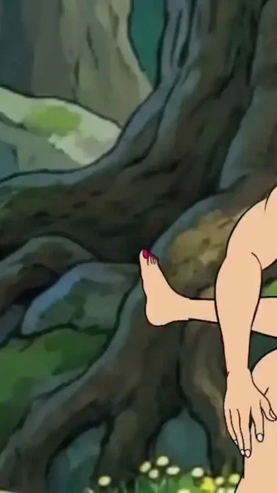 Neelam bhabhi jungle me fake cock chut me dal rahi thi Raju comes and fucks