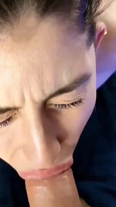 SHANAXNOW RECEIVING A MASSAGE WITH ASSJOB AND THROATPIE Clip 2