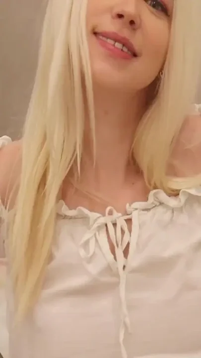 Cutie masturbates pussy and fucks herself deep in the ass getting orgasm