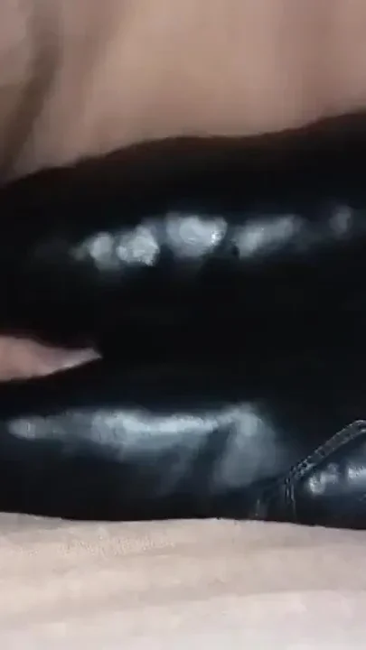 Big leather ass cumshot