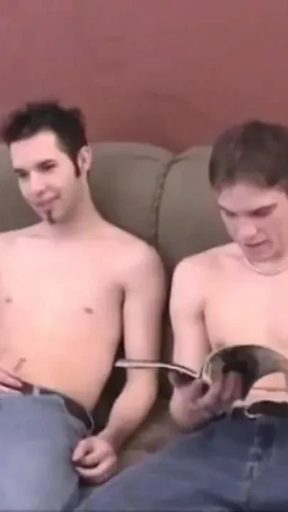 Yougn straigth dudes masturbating in sofa