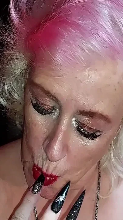 Hottest German Granny Wants Climax of Her Life