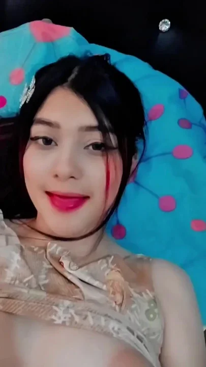 Porn actress touches herself and shows her whole body Clip 1