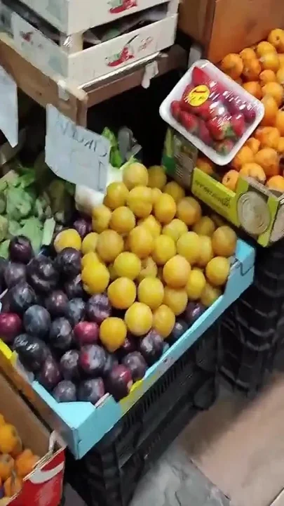 Stepmother Nimfomaniac Does Double Penetration with Vegetables