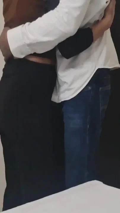 Indian Muslim Stepsister Sana Fucked by Young Amateur Stepbrother in Doggy Style