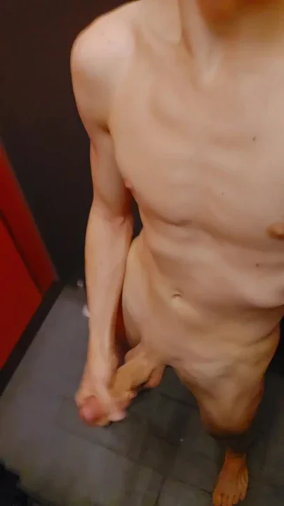 Risky jerk in public sauna