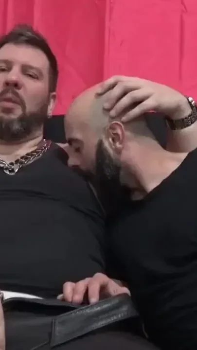 Adam Jones fucked bareback by Carlos Vega