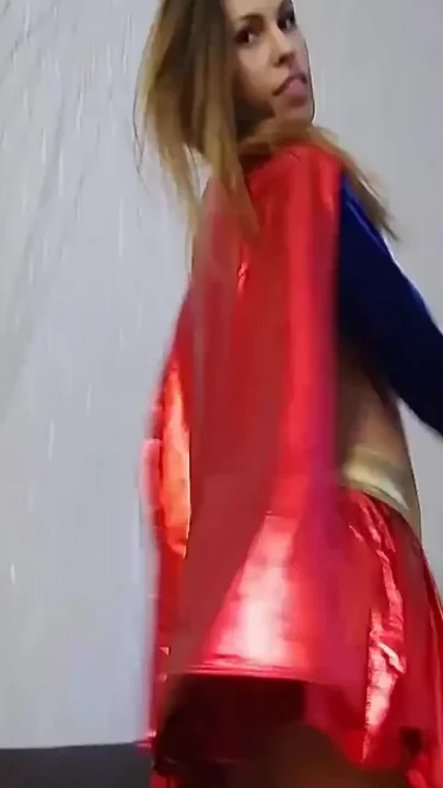 Hot babe in supeman outfit masturbates hard