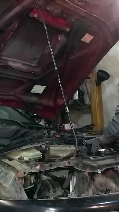 Sexy Mechanic Vilu Vidish Gets Pounded Toyota Ae101