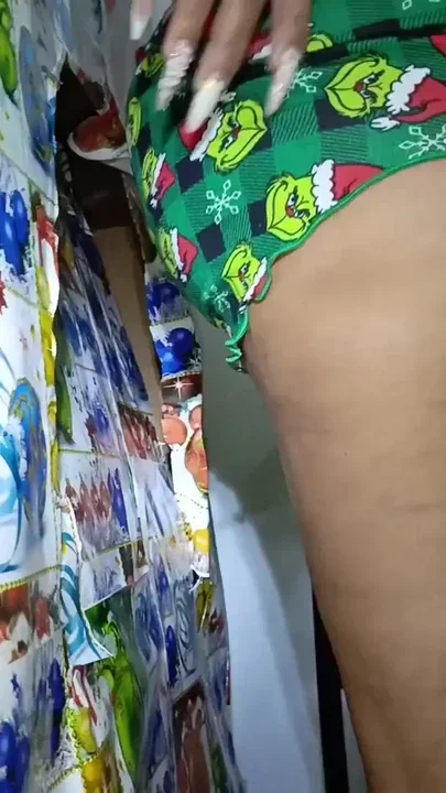 Old stepfather fucks one of his busty curvy stepdaughters for Christmas Clip 1