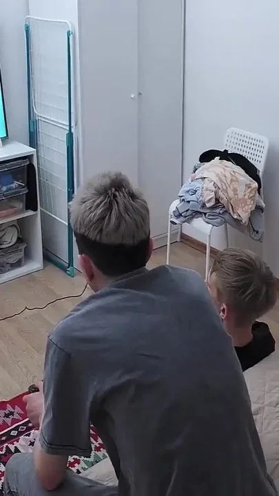 Twink Bet His Mouth and Lost