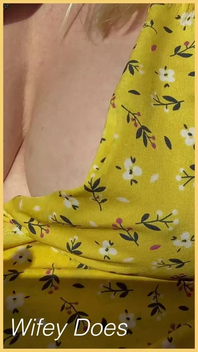 Wifey flashing her perfect MILF tits