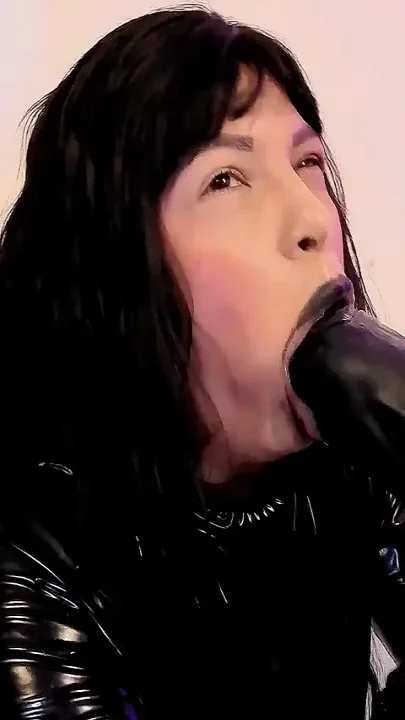 Sucking My New 20