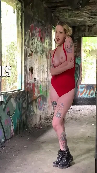 Nude Modeling at Concrete City