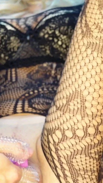 Fisting to Squirt in Five Vibrating Rings Amateur MILF Bizarre Bodystocking