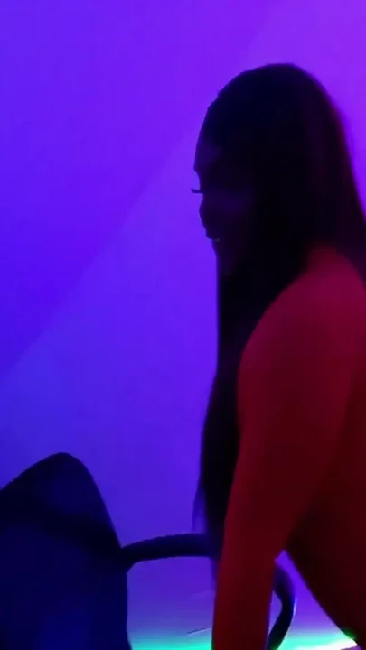 Big-assed Brunette Wants Us to Fuck and This Happened