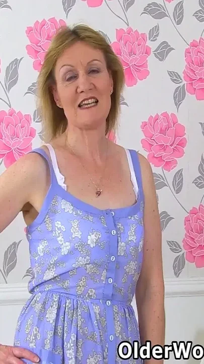 English GILF Clare Cream Fucks Her Pantyhosed Pussy with a Dildo