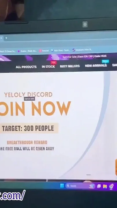 Yeloly Website Rewiew Turned Into Something Erotic