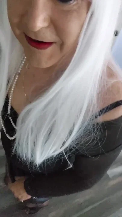 In vinyl to seduce you Clip 1