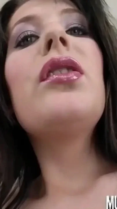 Big Natural Tits on Nancy Pussy