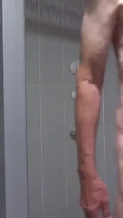 Strip and shower Clip 1