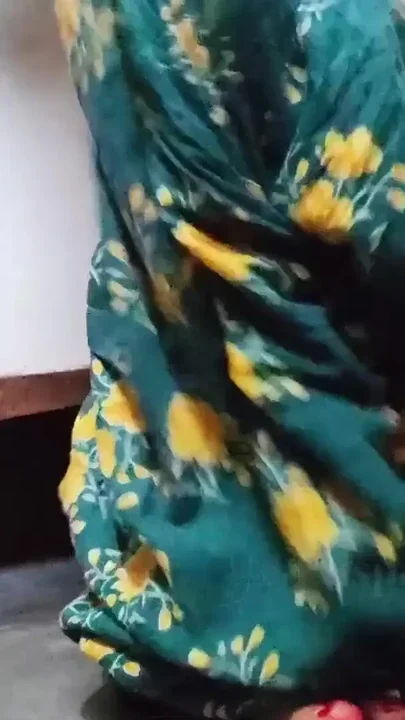 Jiju viral Saali MMS Hairy pussy clean shave Indian desi girl pussy School giirl