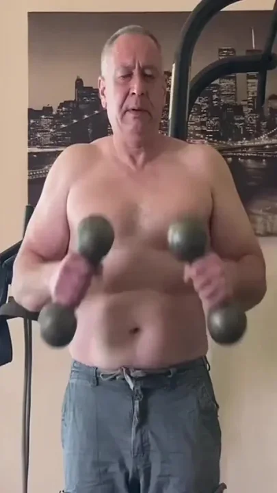 Now I'm Going to Pump Myself up and Cum