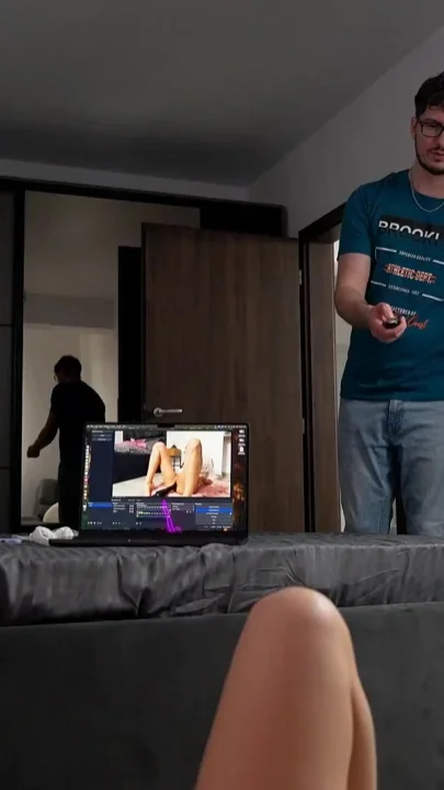 IT Guy Fix Cam Model Holes Clip 2