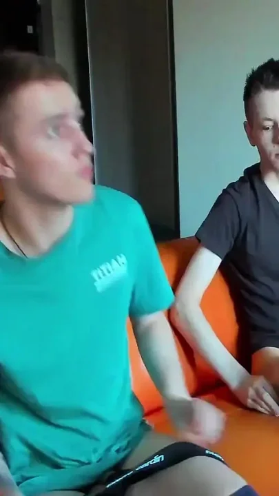 Friends Mutually Jerk off