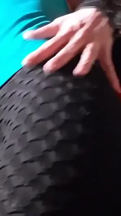 Ass Worship in Workout Leggings and JOI Countdown