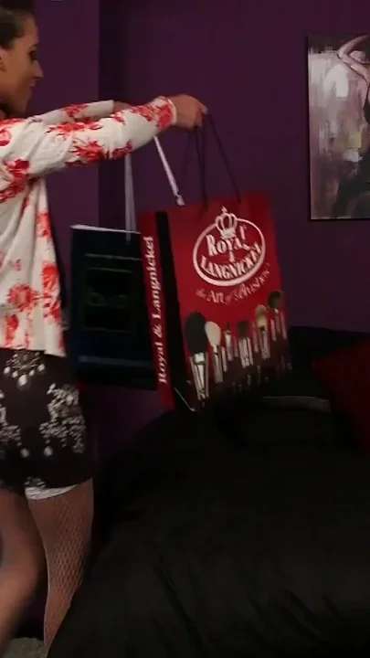 Posh Wife Drinks Cum