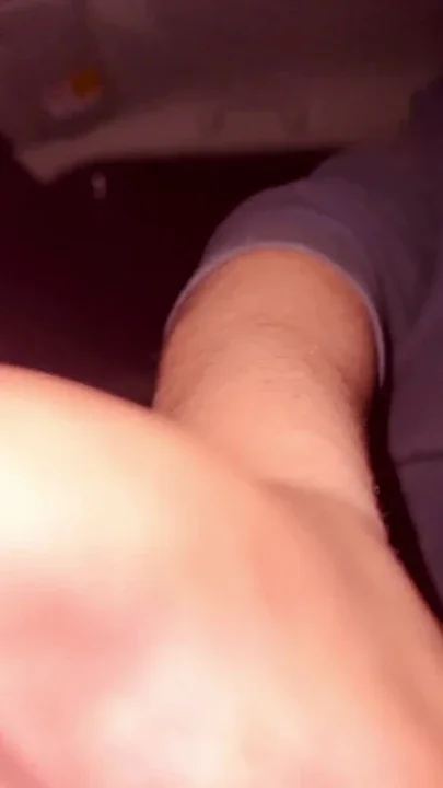 Quick and risky public car sex quick cumshot