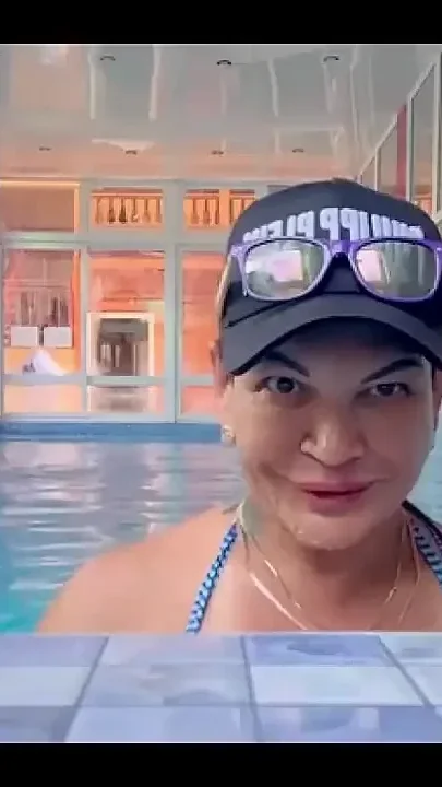 Extreme in the Pool