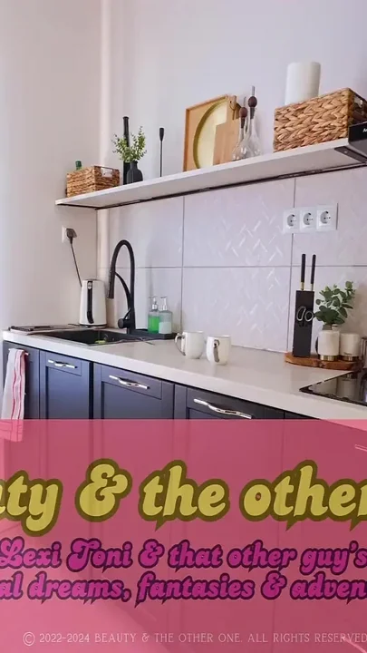 I Squirted on His Face in the Kitchen When He Was Finger Fucking Me