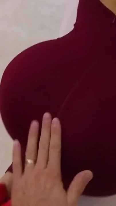 Pretty Russian slut loves deep pussy fisting