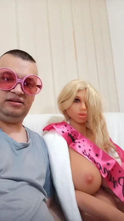 direct access by videochat pensioners 69 doll 167 cm
