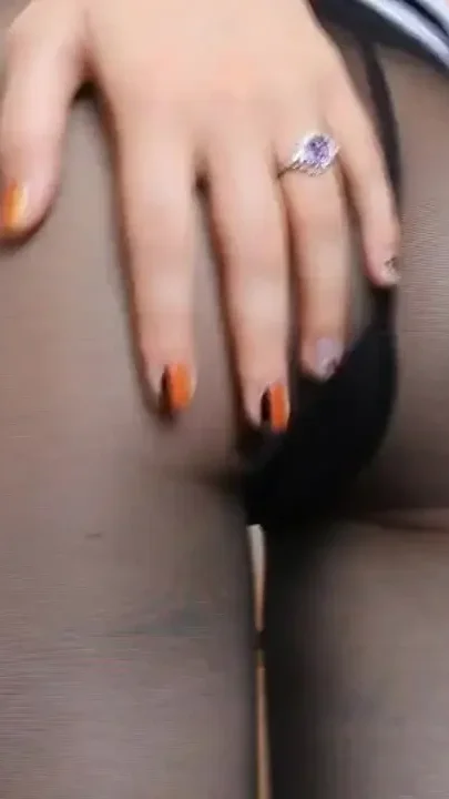 pantyhosefootjob