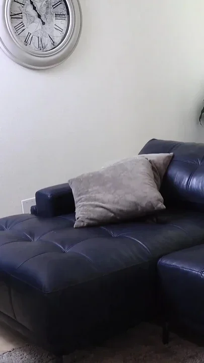 Two Dilfs with a Foot Fetish