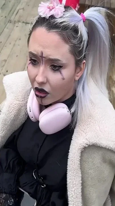 Flexible Alt E-girl Sucks for Energy Beverage and Takes Deep Anal Creampie in