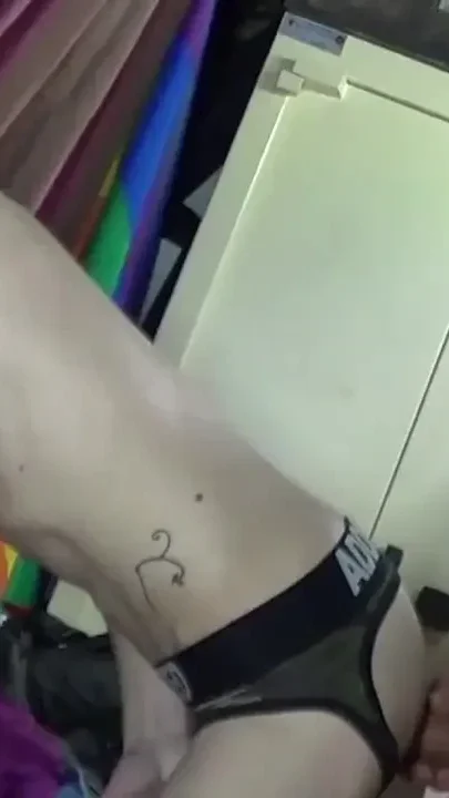 The twink Jeorme James fucked raw by Koldo Goran