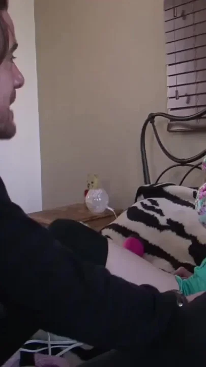 Slutty teen just wants to be fucked