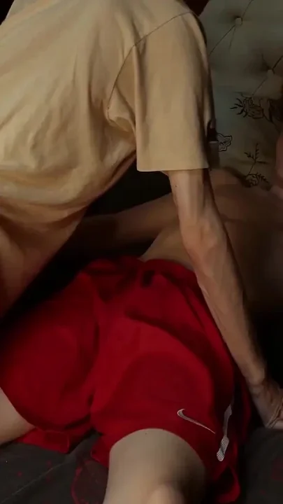 Oh it was Casey who came running to give a blowjob to a resting David